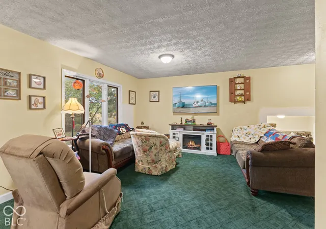Photo 3 of Single family home for sale at 4013 Ivory Way, Indianapolis, IN 46237 | MLS# 22131650 | Listing updated on 2026-10-17