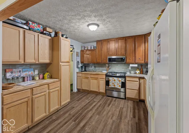 Photo 4 of Single family home for sale at 4013 Ivory Way, Indianapolis, IN 46237 | MLS# 22131650 | Listing updated on 2026-10-17