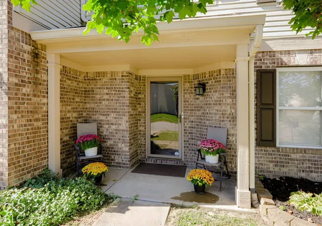 Photo 4 of Sale Pending at 3426 Carica Dr, Indianapolis, IN 46203 | MLS# 22131652 | Listing updated on 2026-10-23