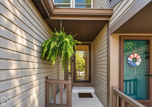 Photo 3 of Condo for sale at 8052 Sunset Cvs Dr, Indianapolis, IN 46236 | MLS# 22131690 | Listing updated on 2026-10-28