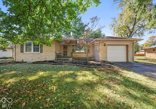 Photo 1 of Sale Pending at 7119 W Lockerbie Dr, Indianapolis, IN 46214 | MLS# 22131712 | Listing updated on 2026-10-22
