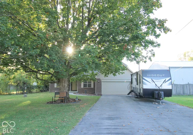 Single family home for sale at 5920 Lafayette St, Clayton, IN 46118 | MLS# 22131713