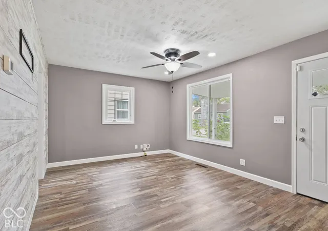Photo 2 of Sale Pending at 1419 Oak Ct, Lafayette, IN 47905 | MLS# 22131718 | Listing updated on 2026-10-21