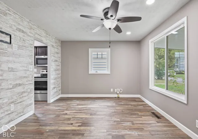 Photo 4 of Sale Pending at 1419 Oak Ct, Lafayette, IN 47905 | MLS# 22131718 | Listing updated on 2026-10-21