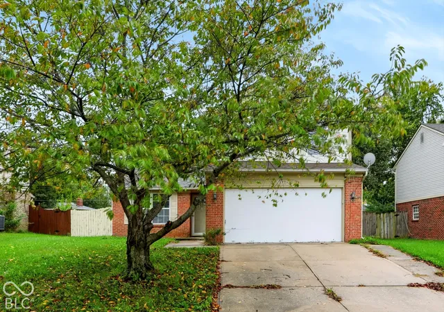 Photo 1 of Single family home for sale at 4001 Maple Manor Dr, Indianapolis, IN 46237 | MLS# 22131723 | Listing updated on 2026-10-21