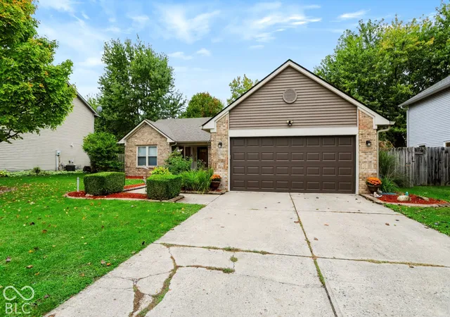 Photo 2 of Single family home for sale at 7328 Red Rock, Indianapolis, IN 46236 | MLS# 22131724 | Listing updated on 2026-10-27