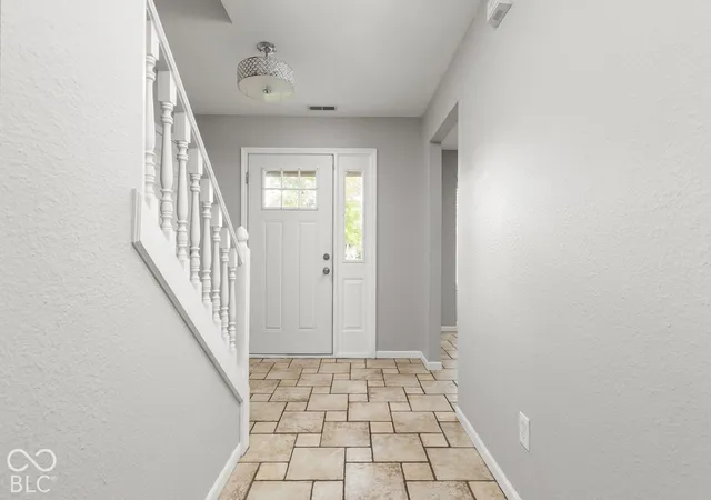 Photo 4 of Single family home for sale at 6198 White Birch Dr, Fishers, IN 46038 | MLS# 22131728 | Listing updated on 2026-10-20