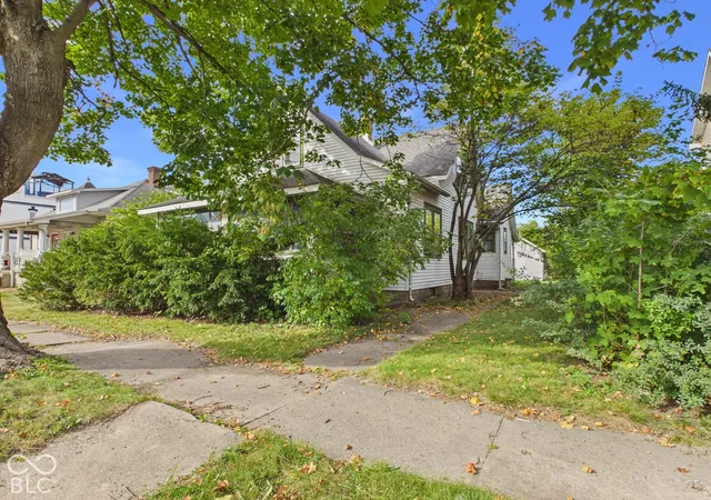 Multi family home for sale at 820 W 3rd Street, Anderson, IN 46016 | MLS# 22131730