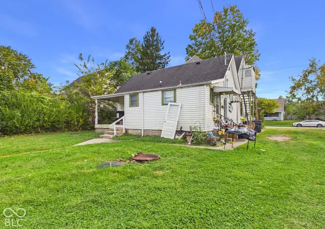 Photo 4 of House for sale at 820 W 3rd Street, Anderson, IN 46016 | MLS# 22131730 | Listing updated on 2026-10-17