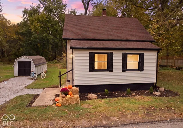 Photo 3 of Sale Pending at 9262 N 300 East, Morristown, IN 46161 | MLS# 22131747 | Listing updated on 2026-10-27