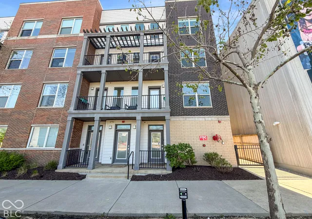 Condo for sale at 727 N Illinois St #UNIT 208, Indianapolis, IN 46204 | MLS# 22131754