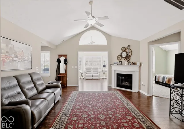 Photo 3 of Sale Pending at 2148 Heather Glen Way, Franklin, IN 46131 | MLS# 22131756 | Listing updated on 2026-10-26