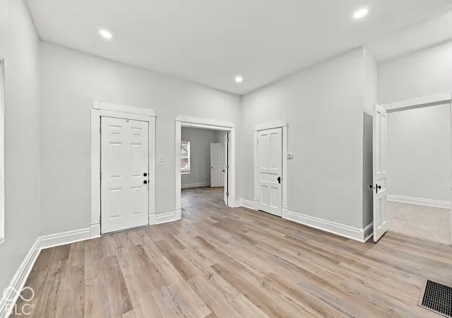 Photo 3 of Single family home for sale at 2521 Prospect St, Indianapolis, IN 46203 | MLS# 22131771 | Listing updated on 2026-10-21