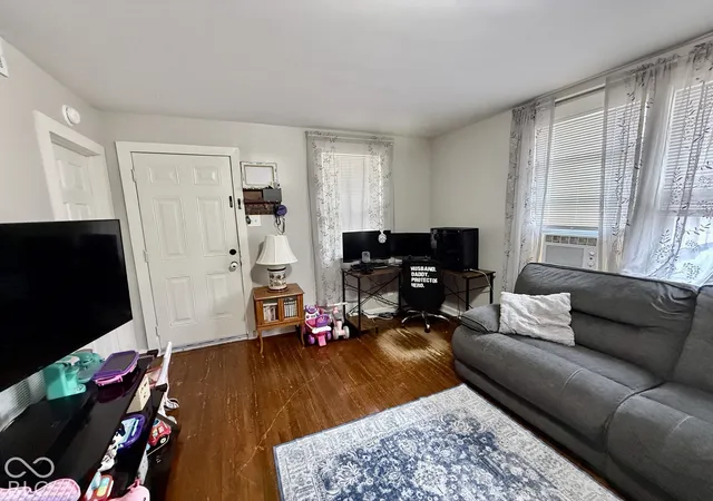 Photo 3 of House for sale at 635 S High St, Versailles, IN 47042 | MLS# 22131776 | Listing updated on 2026-10-15