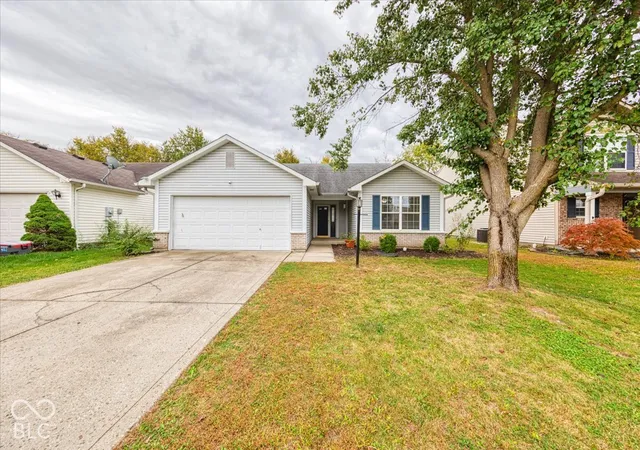 Photo 1 of Single family home for sale at 6405 Lonestar Dr, Indianapolis, IN 46237 | MLS# 22131780 | Listing updated on 2026-10-17