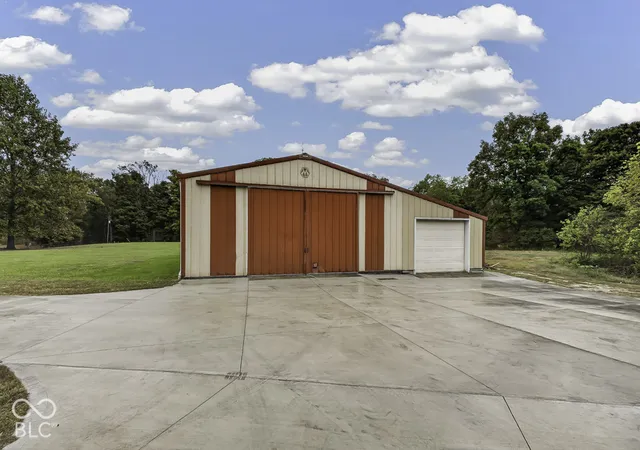Photo 1 of Single family home for sale at 2442 E County Rd 1050 S, Cloverdale, IN 46120 | MLS# 22131792 | Listing updated on 2026-10-20