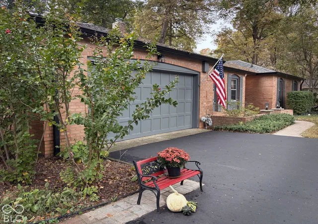 Photo 1 of Single family home for sale at 7214 N Tuxedo St, Indianapolis, IN 46240 | MLS# 22131797 | Listing updated on 2026-10-19