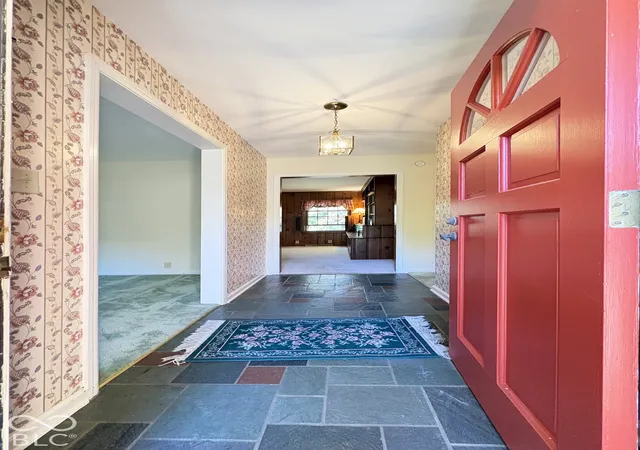 Photo 4 of Single family home for sale at 7214 N Tuxedo St, Indianapolis, IN 46240 | MLS# 22131797 | Listing updated on 2026-10-19