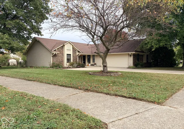 Photo 2 of Sale Pending at 6316 Muirfield Way, Indianapolis, IN 46237 | MLS# 22131803 | Listing updated on 2026-10-27