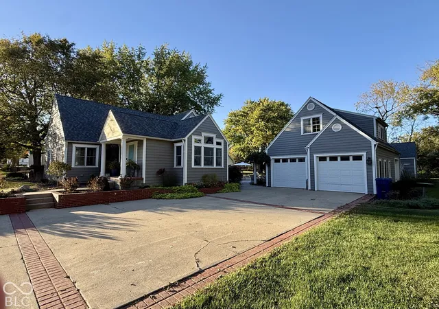 Photo 3 of Sale Pending at 462 E 300 Road N, Anderson, IN 46012 | MLS# 22131810 | Listing updated on 2026-10-22