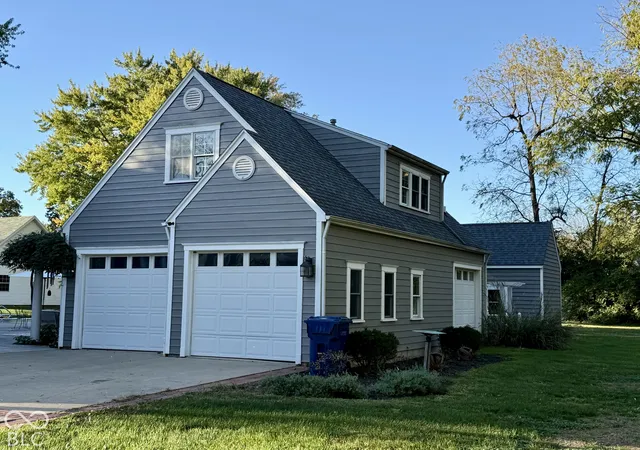 Photo 3 of Sale Pending at 462 E 300 Road N, Anderson, IN 46012 | MLS# 22131810 | Listing updated on 2026-10-22