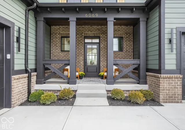 Photo 3 of Single family home for sale at 6069 Salisbury St, Zionsville, IN 46077 | MLS# 22131825 | Listing updated on 2026-10-22