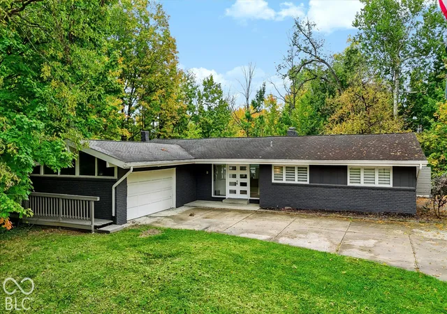 Photo 1 of Single family home for sale at 145 Bexhill Dr, Carmel, IN 46032 | MLS# 22131829 | Listing updated on 2026-10-26