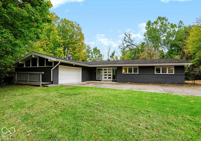 Photo 3 of Single family home for sale at 145 Bexhill Dr, Carmel, IN 46032 | MLS# 22131829 | Listing updated on 2026-10-26