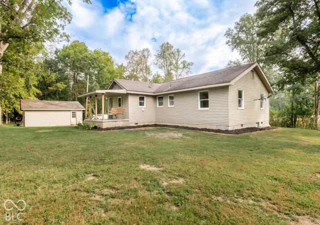 Photo 4 of Single family home for sale at 6166 N County Rd 200 W, Seymour, IN 47274 | MLS# 22131851 | Listing updated on 2026-10-17