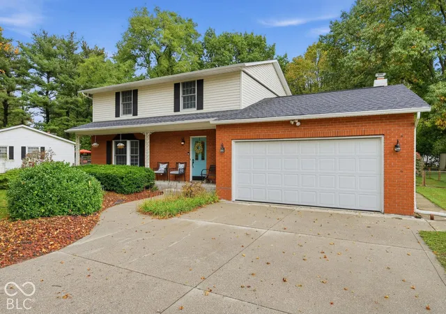 Photo 2 of Single family home for sale at 52092 W Winding Waters Ln N, Elkhart, IN 46514 | MLS# 22131857 | Listing updated on 2026-10-26
