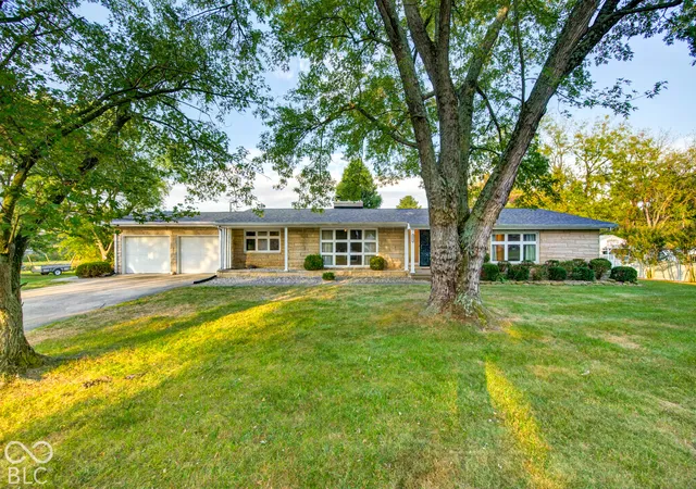 Photo 1 of Sale Pending at 2211 Heideman Dr, Seymour, IN 47274 | MLS# 22131865 | Listing updated on 2026-10-27