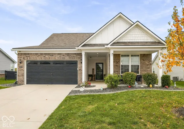 Photo 1 of Single family home for sale at 5946 Walkabout Way, Brownsburg, IN 46112 | MLS# 22131872 | Listing updated on 2026-10-20