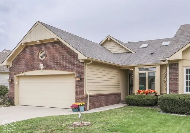 Photo 2 of Single family home for sale at 770 Ivy Ln, Greenwood, IN 46143 | MLS# 22131887 | Listing updated on 2026-10-22