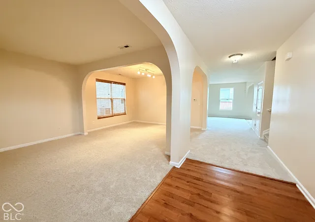 Photo 3 of Single family home for sale at 2013 Creekstone Dr, Columbus, IN 47201 | MLS# 22131896 | Listing updated on 2026-10-18