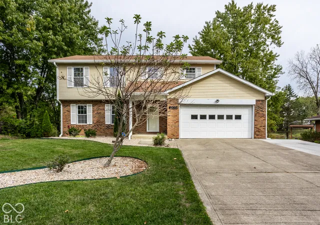 Photo 1 of Single family home for sale at 8633 Fox Ridge Ln, Indianapolis, IN 46256 | MLS# 22131913 | Listing updated on 2026-10-22