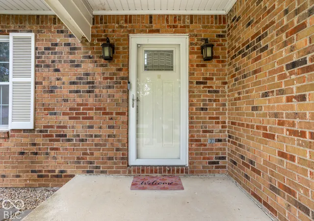 Photo 3 of Single family home for sale at 8633 Fox Ridge Ln, Indianapolis, IN 46256 | MLS# 22131913 | Listing updated on 2026-10-22