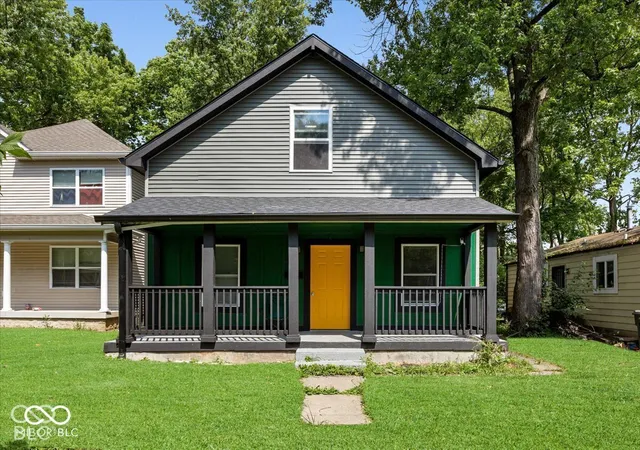Photo 1 of Single family home for sale at 955 N Belleview Pl, Indianapolis, IN 46222 | MLS# 22131931 | Listing updated on 2026-10-23