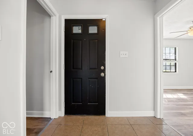 Photo 4 of Sale Pending at 6764 Dunsany Ln, Indianapolis, IN 46254 | MLS# 22131943 | Listing updated on 2026-10-28