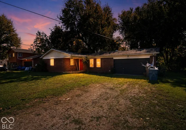 Photo 3 of Single family home for sale at 1435 W Edgewood Ave, Indianapolis, IN 46217 | MLS# 22131950 | Listing updated on 2026-10-25