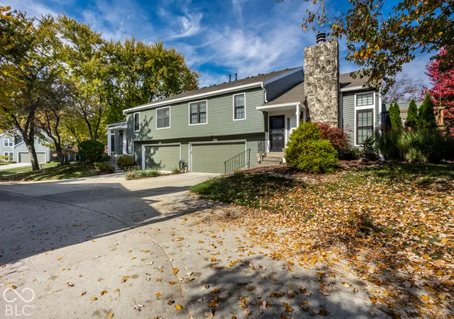 Photo 4 of Condo for sale at 9547 Bay Vista W Dr, Indianapolis, IN 46250 | MLS# 22131955 | Listing updated on 2026-10-29