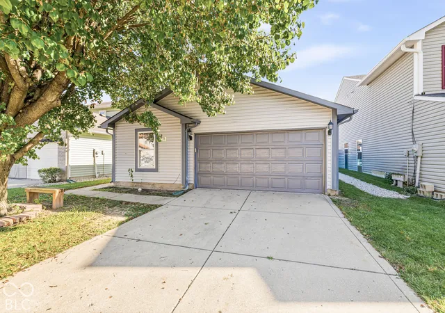 Single family home for sale at 6719 Glenn Meade Dr, Indianapolis, IN 46241 | MLS# 22131956