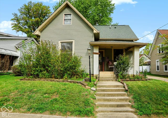 Photo 1 of Single family home for sale at 304 W 4th Street, Greenfield, IN 46140 | MLS# 22131961 | Listing updated on 2026-10-18