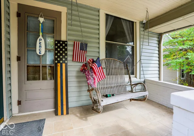 Photo 2 of Single family home for sale at 304 W 4th Street, Greenfield, IN 46140 | MLS# 22131961 | Listing updated on 2026-10-18