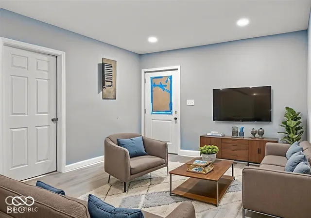 Photo 3 of Single family home for sale at 2127 Sugar Grv Ave, Indianapolis, IN 46202 | MLS# 22131964 | Listing updated on 2026-10-24