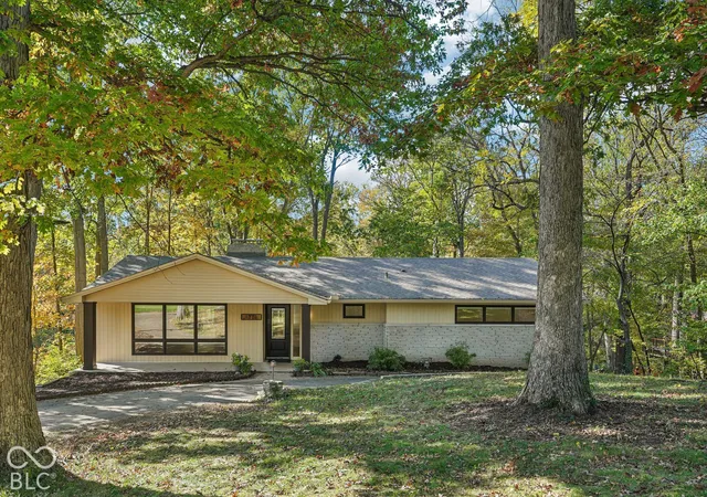 Photo 1 of Single family home for sale at 6220 Bramshaw Rd, Indianapolis, IN 46220 | MLS# 22131967 | Listing updated on 2026-10-26