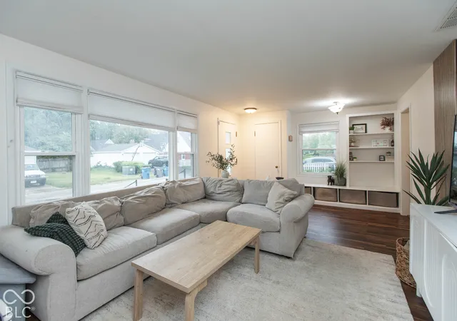 Photo 2 of Single family home for sale at 5708 N Tacoma Ave, Indianapolis, IN 46220 | MLS# 22131970 | Listing updated on 2026-10-22