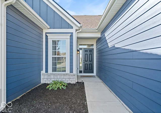 Photo 2 of Single family home for sale at 19293 Scofield Ridge Blvd, Westfield, IN 46062 | MLS# 22131982 | Listing updated on 2026-10-30
