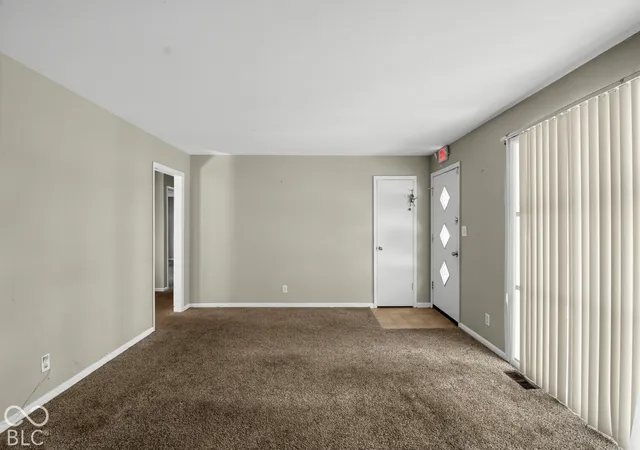 Photo 4 of Single family home for sale at 4452 N Campbell Ave, Indianapolis, IN 46226 | MLS# 22132003 | Listing updated on 2026-10-23
