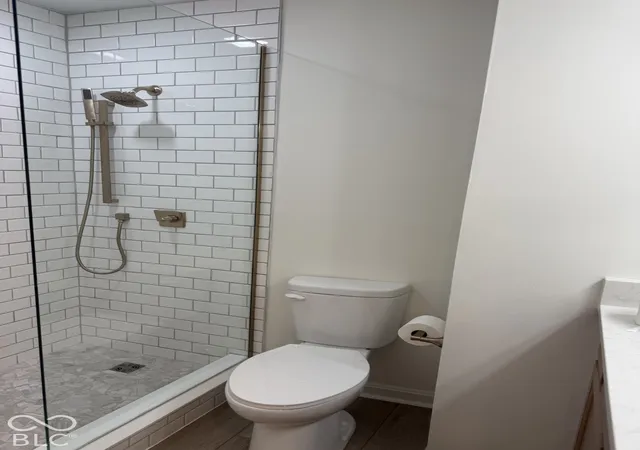 Photo 4 of Condo for sale at 392 Aspen Dr, Carmel, IN 46032 | MLS# 22132015 | Listing updated on 2026-10-20