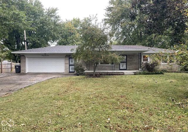 Photo 4 of Single family home for sale at 4110 Floyd Dr, Indianapolis, IN 46221 | MLS# 22132019 | Listing updated on 2026-10-28